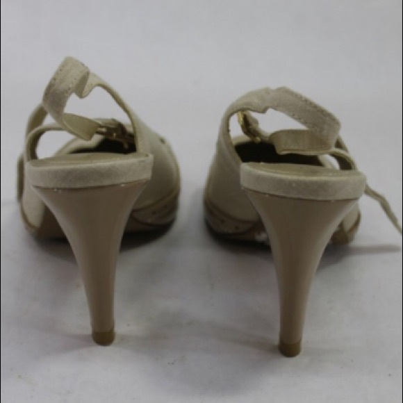 Tahari Heels - Picture 3 of 4